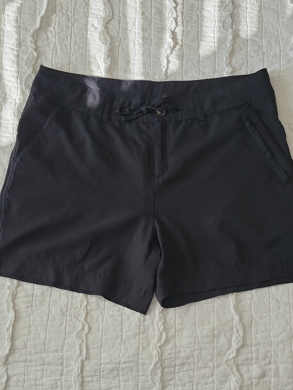Magellan Outdoors Shorts L Black Drawstring Quick Dry Multiple Pockets